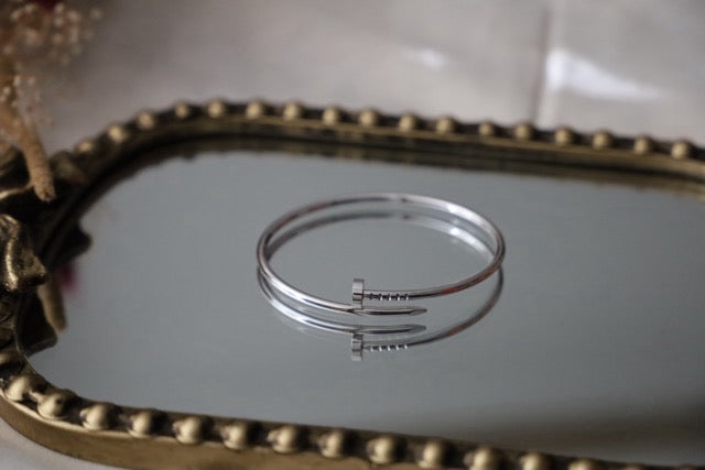 Designer WHITE GOLD JUSTE UN CLOU BRACELET, SMALL MODEL, SIZE 17 (Pre-owned)